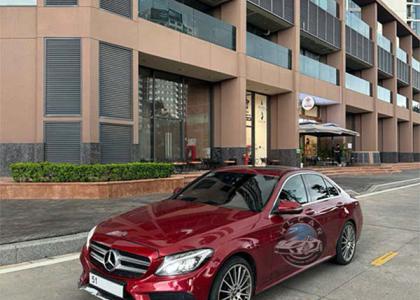 Thu&ecirc; xe 4 chỗ tự l&aacute;i gi&aacute; rẻ tại TPHCM