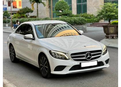Những điều cần biết về thủ tục thuê xe tự lái