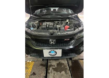 Cứu hộ k&iacute;ch b&igrave;nh &ocirc; t&ocirc;